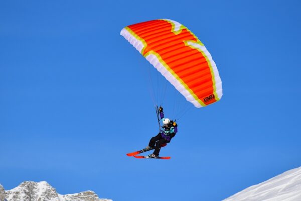level wings fury max flying on snow